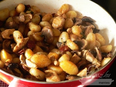 Serpenyős gnocchi