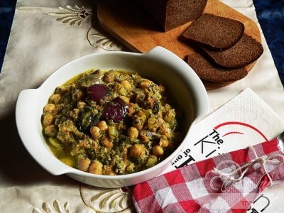 Csicseri curry medvehagymával